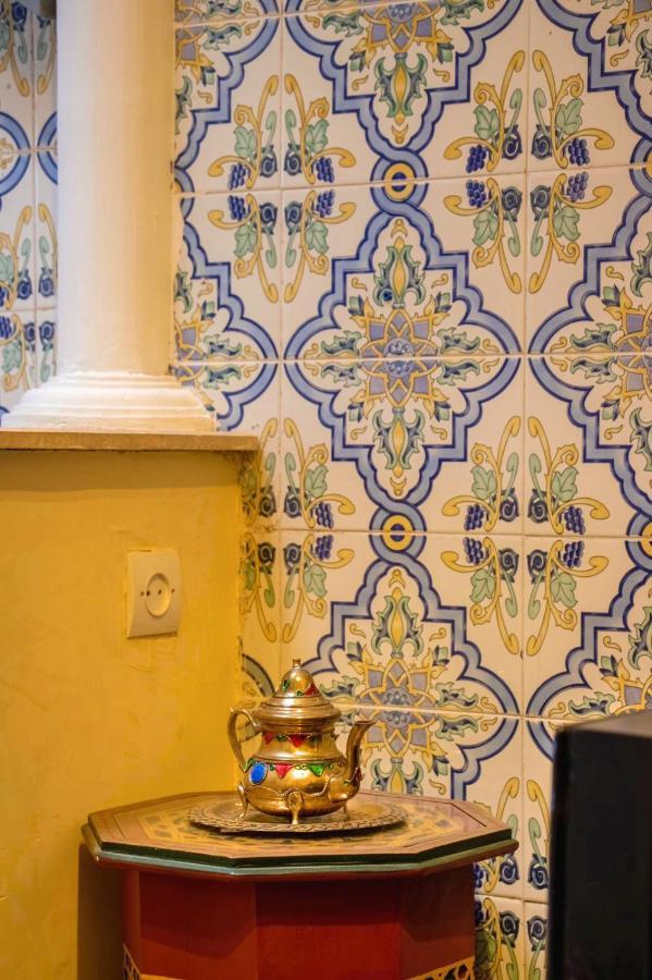 Tres Beau Riad A Marrakech Avec Piscines Marrakesch Exterior foto