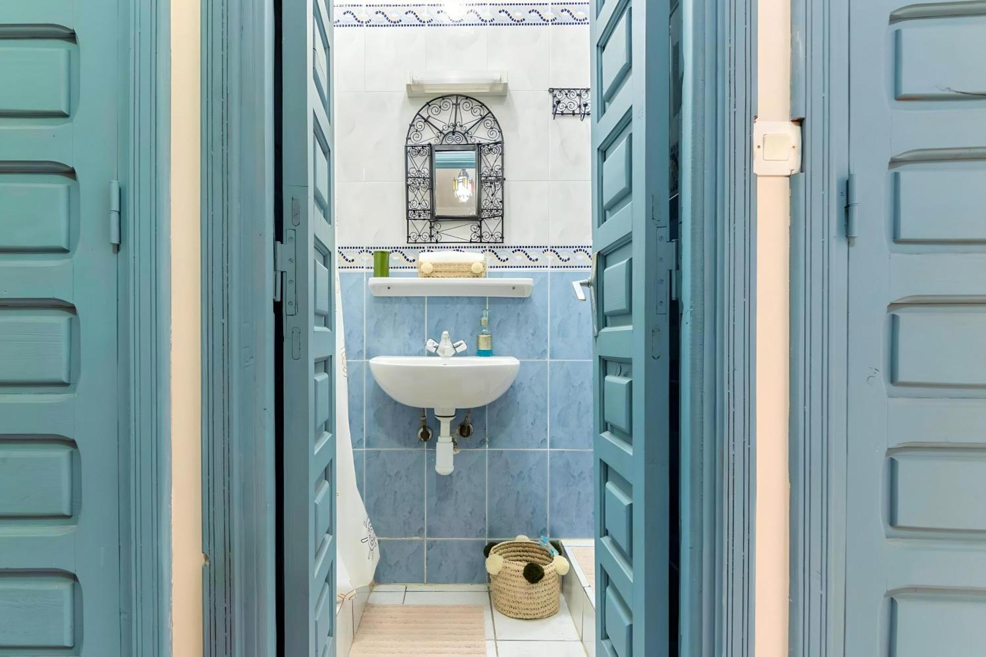 Tres Beau Riad A Marrakech Avec Piscines Marrakesch Exterior foto