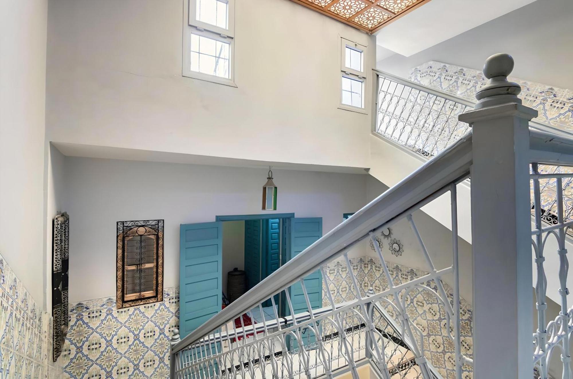 Tres Beau Riad A Marrakech Avec Piscines Marrakesch Exterior foto